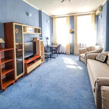 Лесі Українки бульв., 30-Б