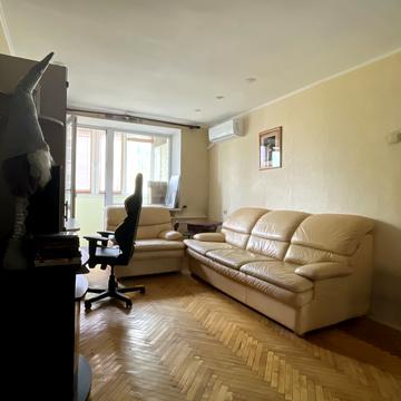 Богдана Гаврилишина вул. (Ванди Василевської), 18