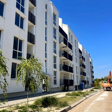 Червоної Калини вул., 8