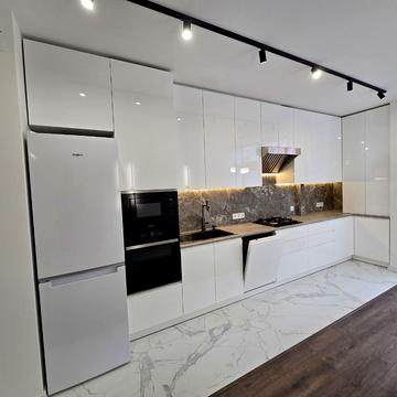 Бельведерська вул., 23