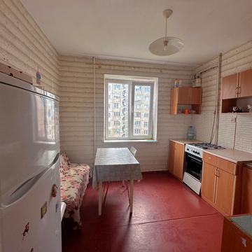 Андрія Мельника вул., 14