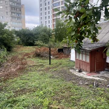 Завадського вул., 8