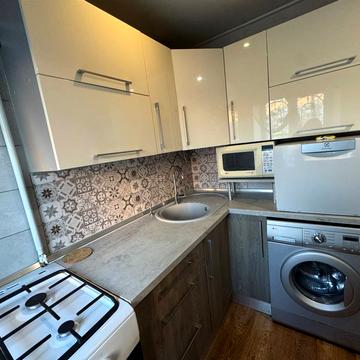 Слобожанський просп. (ім. газети Правда), 13