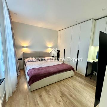 Дніпровська набережна вул., 20-А