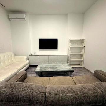 Євгена Коновальця вул. (Щорса), 36-Е