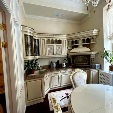 Заньковецької вул., 6