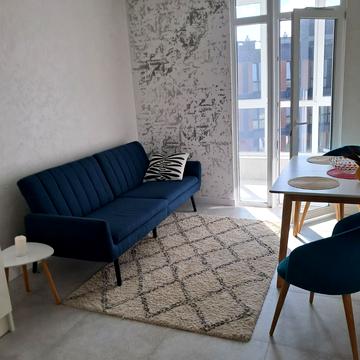 Героїв Майдану вул., 5