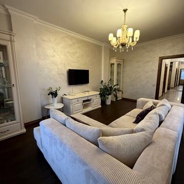 Личаківська вул. (), 32