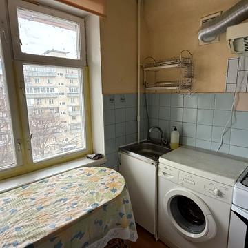 Мілютенка вул., 44-Б