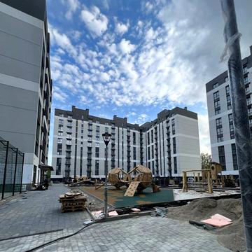 Виноградна вул., 18