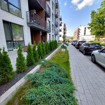 Львівська вул., (Будинок 8)