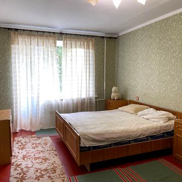 Генерала Безручка вул., 5