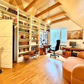 Університетська вул.