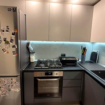 Героїв Десантників вул., 23