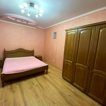 Василя Касіяна вул., 2/1