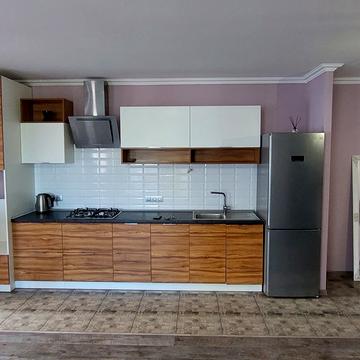 Богдана Хмельницького вул., 53