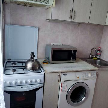 Дніпровська набережна вул., 9-А