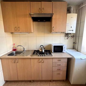 Пасічна вул., 56