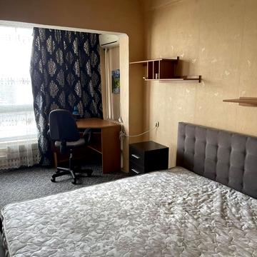 Оболонський просп., 51/30