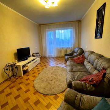 Варненська вул., 7/3