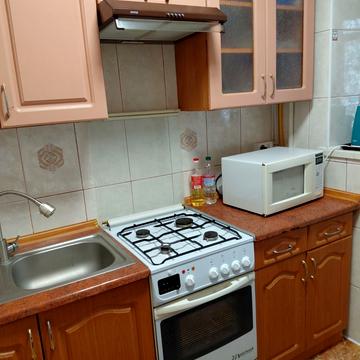 Володимира Великого вул. (Артема), 32