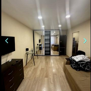 Олександра Поля просп. (Кірова), 94-А