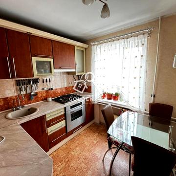 Металургів просп., 9