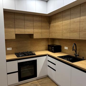 Пасічна вул., 189