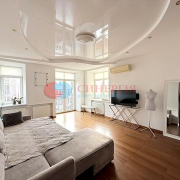 Почайнинська вул., 70