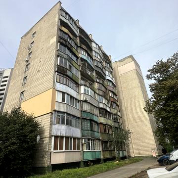 Любомира Гузара просп. (Космонавта Комарова), 19