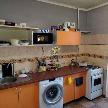 Тростянецька вул., 8-Б