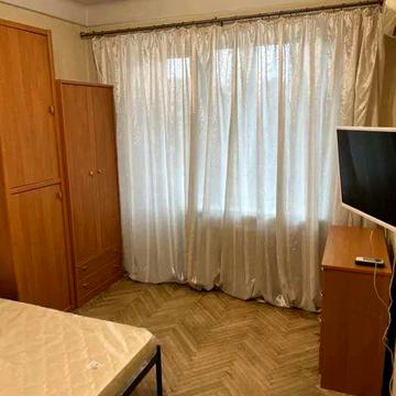 Марії Приймаченко бульв. (Академіка Ліхачова), 6