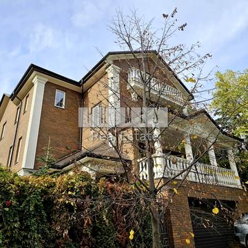 Звіринецька вул., 4