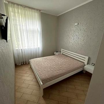 Зелена вул., 83