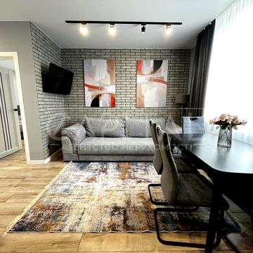 Менделєєва вул., 19