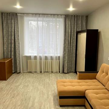 Паркова вул. (Конева), 12