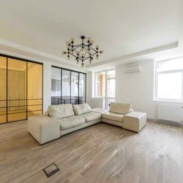 Лесі Українки бульв., 7-А