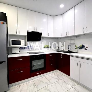 Освіти вул., 17