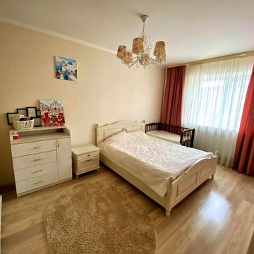 Зарічанська вул., 11л