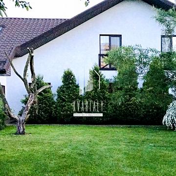 Дружби вул., 10