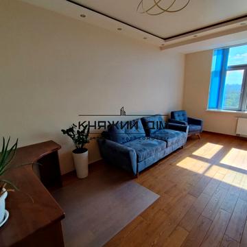 Дарницький бульв., 8-В