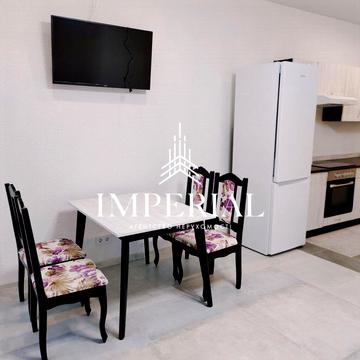 Придорожна вул., 2