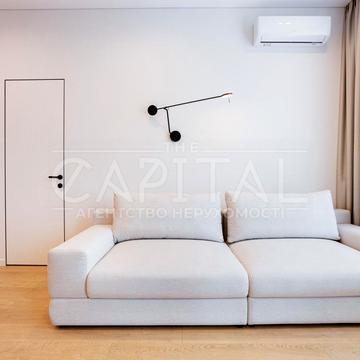 Ґарета Джонса вул. (Сімї Хохлових), 12