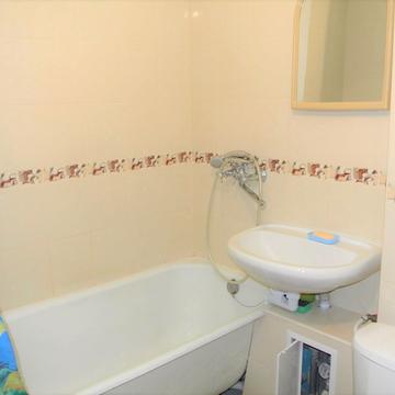 Шолом-Алейхема вул., 12