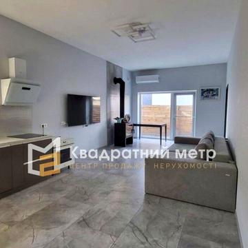 Центральна вул.