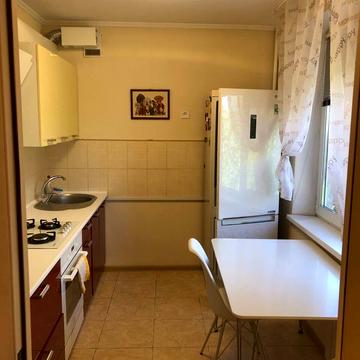 Фесенківський вїзд, 8