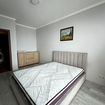 Дніпровська набережна вул., 16-Г