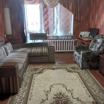 Героїв просп., 19