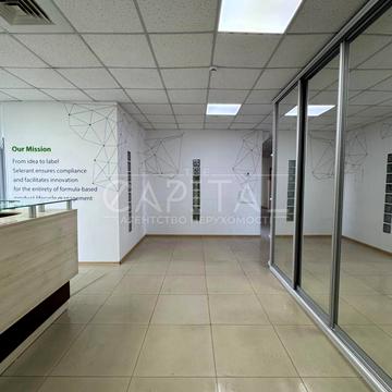 Лесі Українки бульв., 34