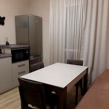 Андрія Аболмасова вул. (Панельна), 7